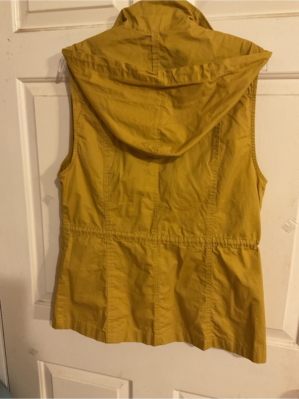 Love Tree XL. Sleeveless Hooded Utility Vest in Mustard Yellow Snaps